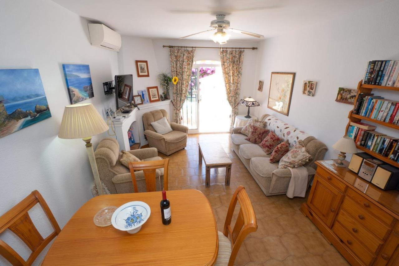 Apartmán Pinos 2 Nerja Exteriér fotografie