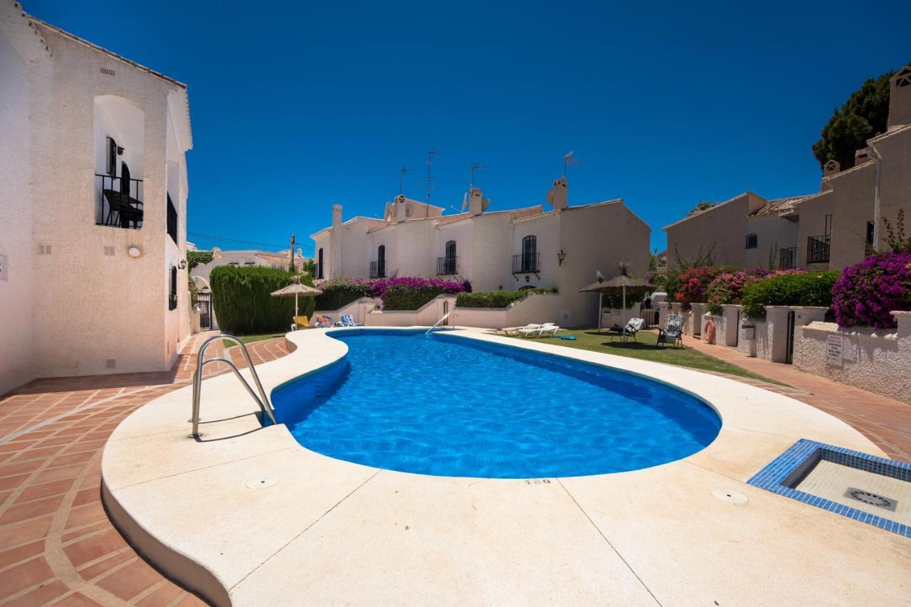 Apartmán Pinos 2 Nerja Exteriér fotografie